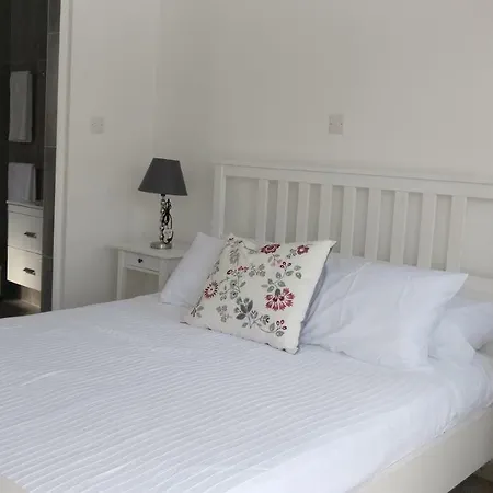 Apartman Sea Breeze Apts Sleeps 6
