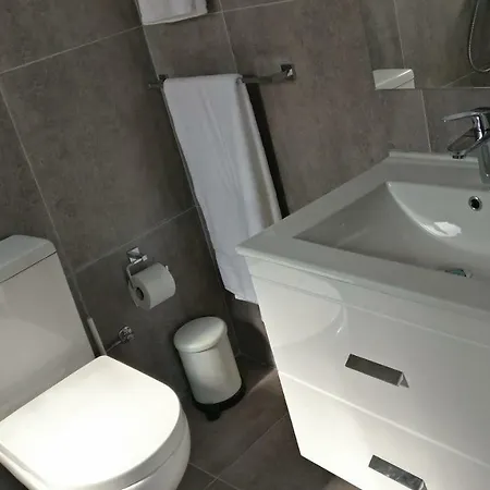 Apartman Sea Breeze Apts Sleeps 6